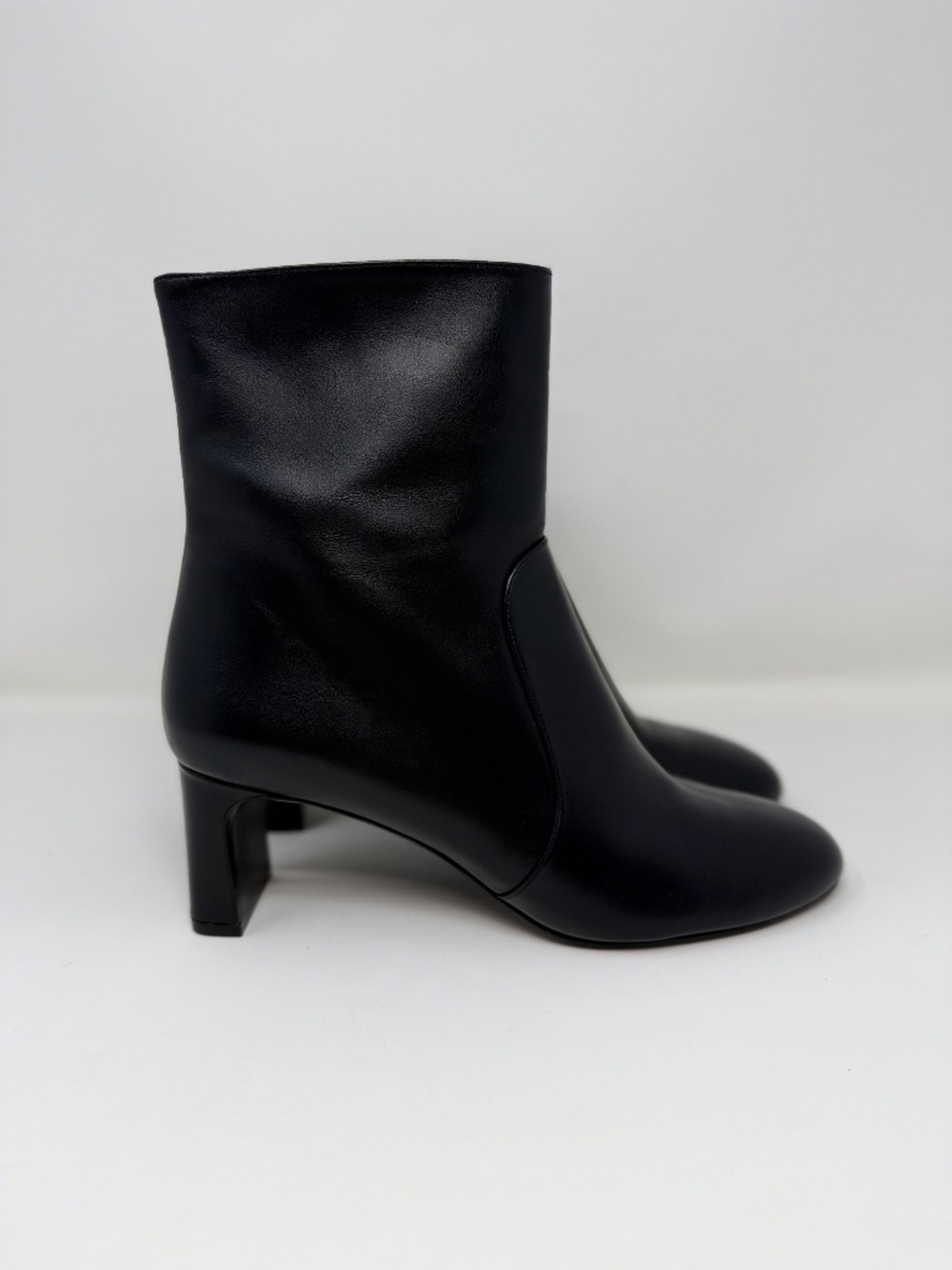 New Stuart Weitzman Babette Zip Bootie 60MM Black Leather Sz 8 - Picture 4 of 13